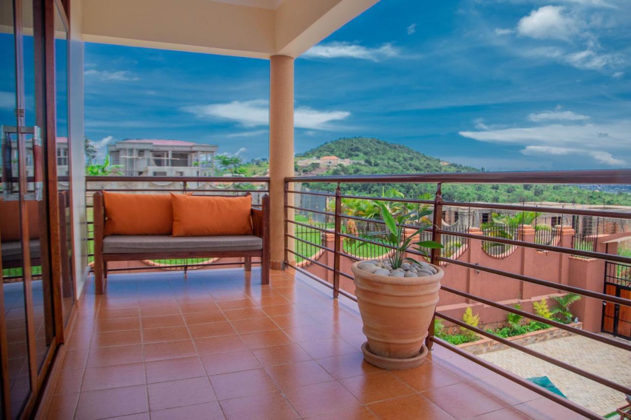 Savannah Suites Lubowa Exterior foto